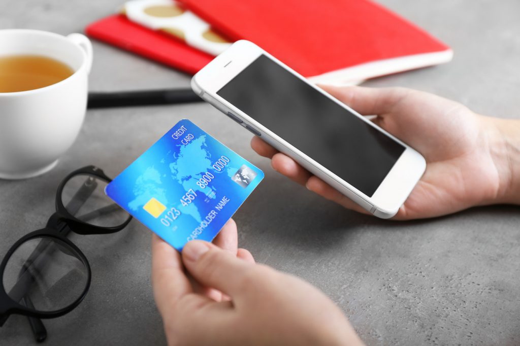 Do You Use Mobile Phone Credit Card Processing? What You Need to Know Now